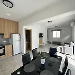 Ocean Breeze 2br House