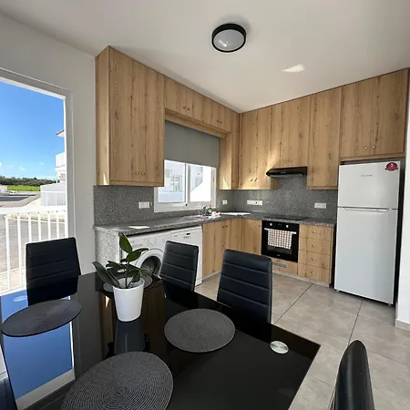 Ocean Breeze 2br House *
