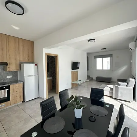 Ocean Breeze 2br House