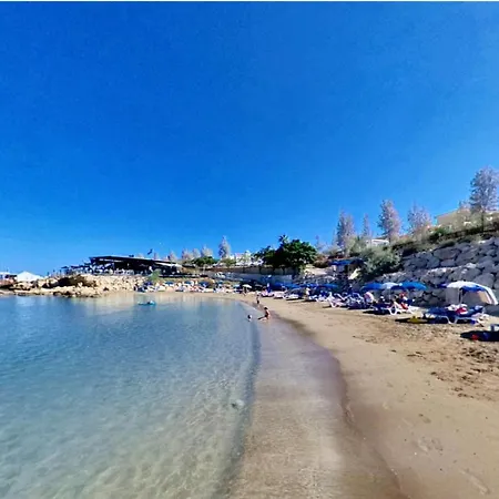 בית נופש Ocean Breeze 2br House פאראלימני