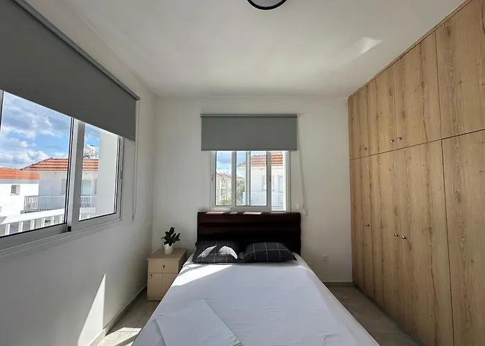 Ocean Breeze 2br House * Paralímni