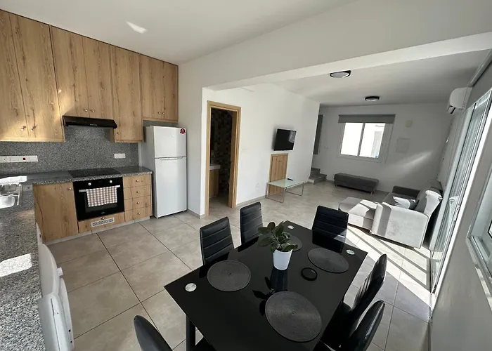 Ocean Breeze 2br House